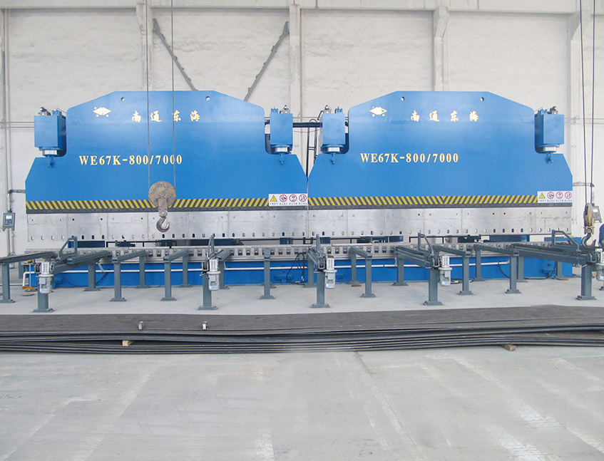 2xWE67K-800T7000 CNC Press Brake in Tandem